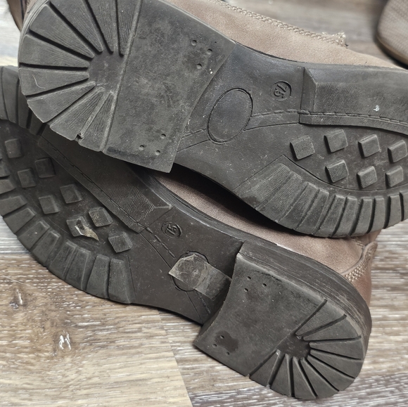 GC boot - Picture 5 of 8